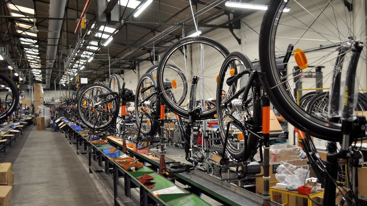 The production line of Manufacture Française du Cycle (MFC) is exemplary in France. - Photo Michel de Chavanon.