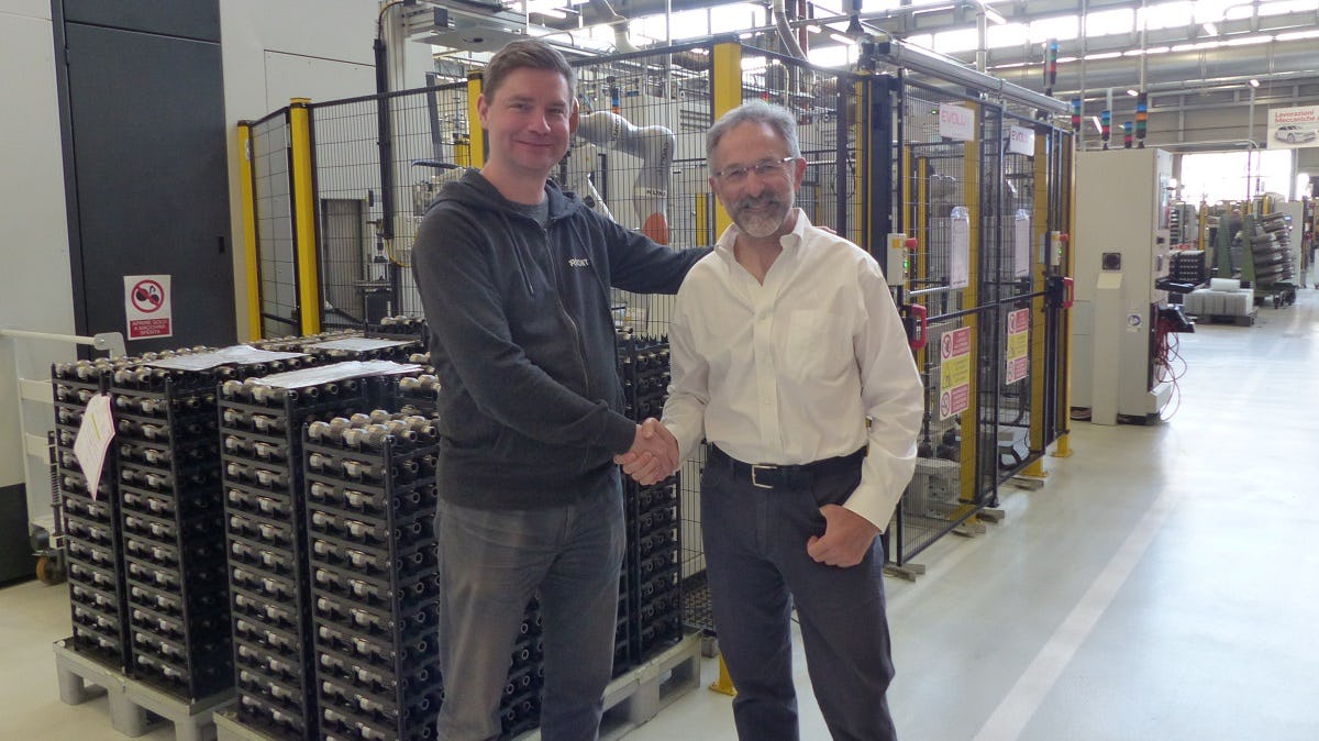 Revonte執行長Otto Chrons和hGears執行長Pierluca Sartorello合作生產Revonte ONE電動自行車馬達。照片來源/Bike Europe