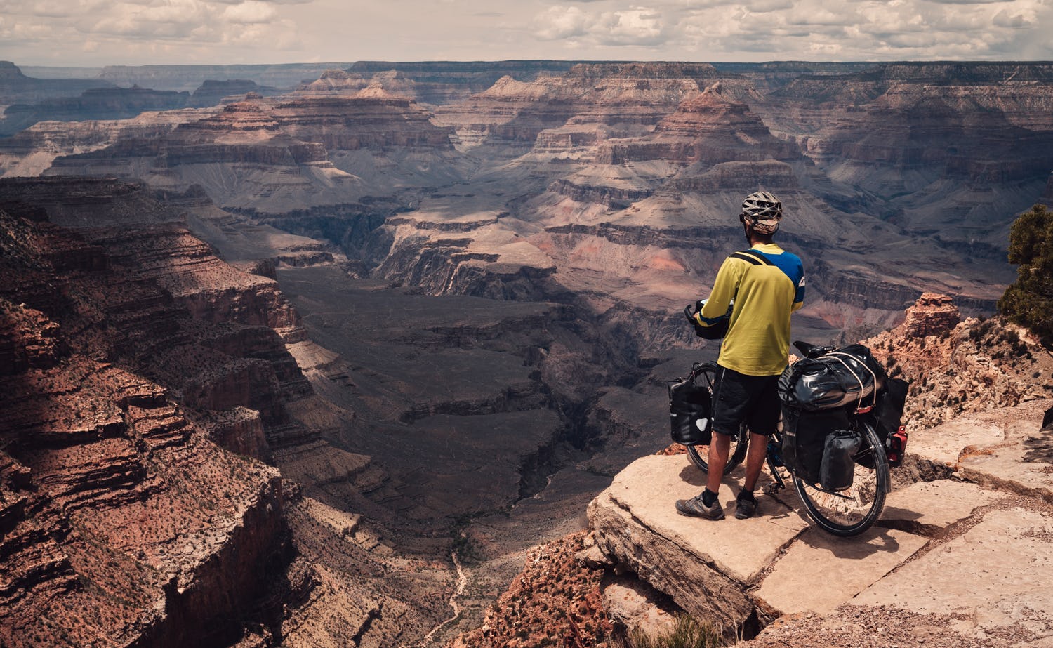 Kamran On Bike at the Grand Canyon - photo ©KamranOnBike.