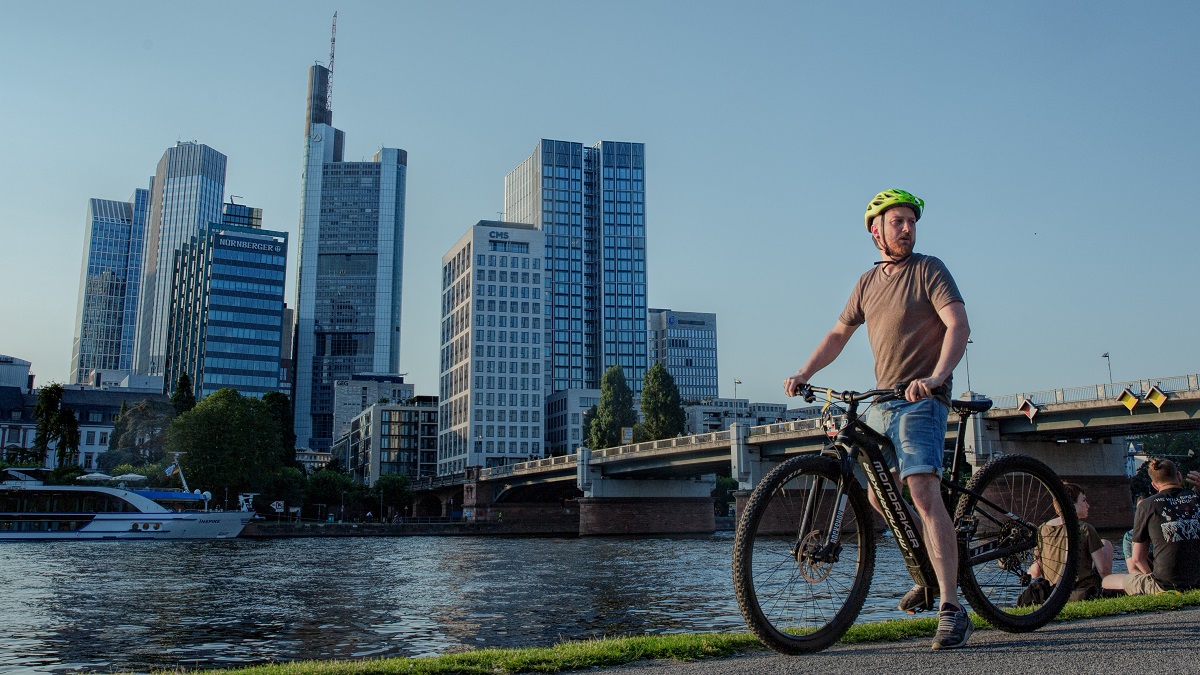 The transition from a country side environment to the metropolis of Frankfurt poses the biggest challenge for Eurobike – Photo Eurobike