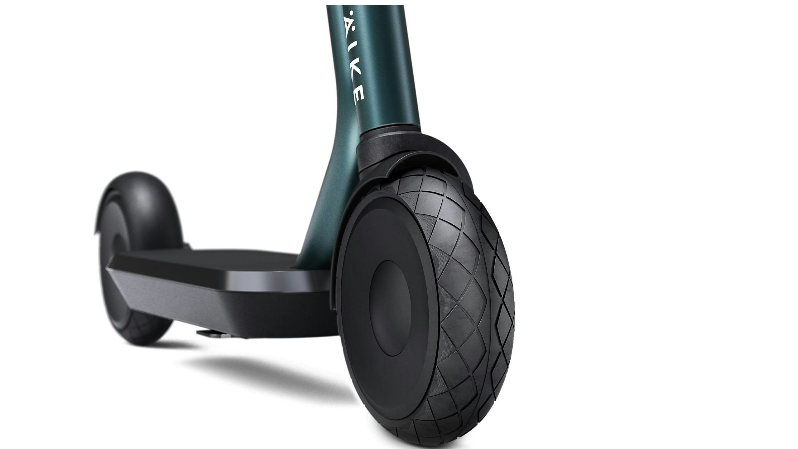 Äike and Comodule developed the Äike T e-scooter with the aim to manufacture and assemble it entirely in Europe. – Photo Äike