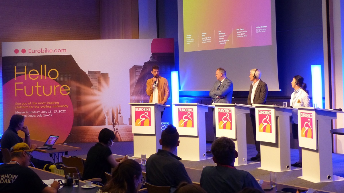 ZIV於Eurobike開展前一天舉辦的產業對話中公佈2022年德國市場數據。照片來源／Bike Europe