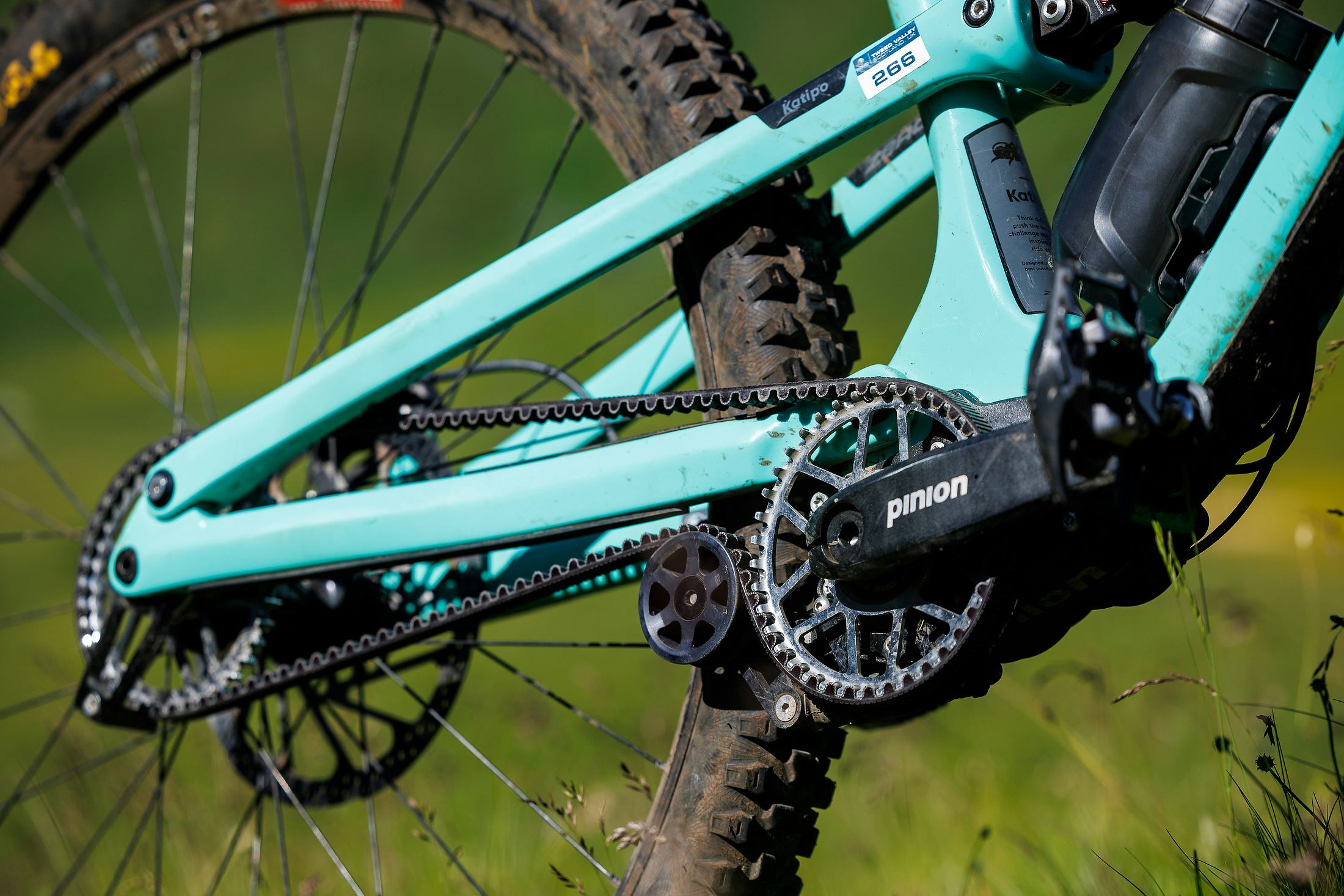 Durable, long lasting, and grease free – Gates belt drive system with Pinion gearbox on the Zerode Katipo model. Photo by Sven Martin courtesy Zerode. 