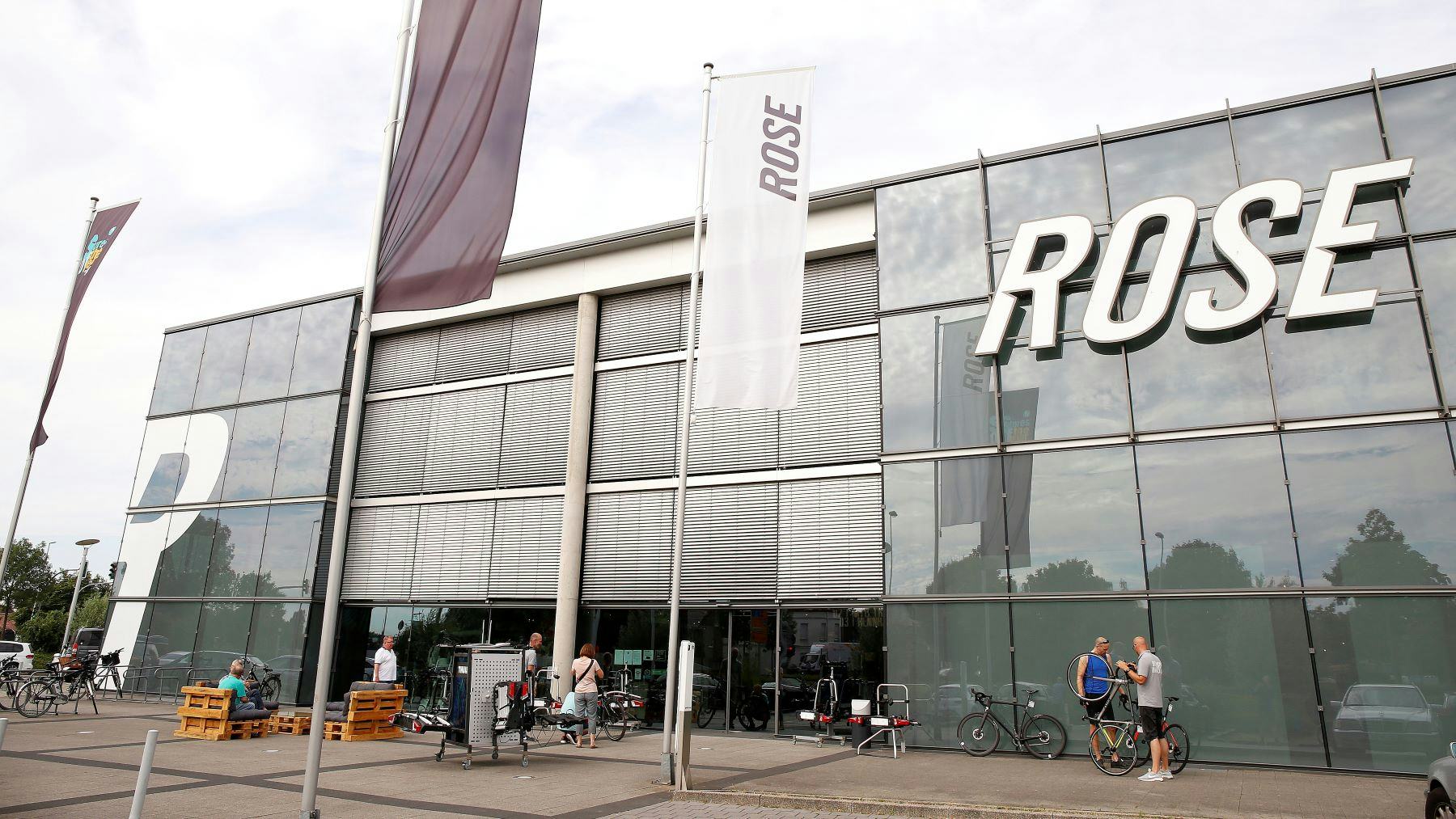 Sales are up 47% at Rose Bikes. Without delivery problems though, the plus would have been 60%. – Photo Bike Europe