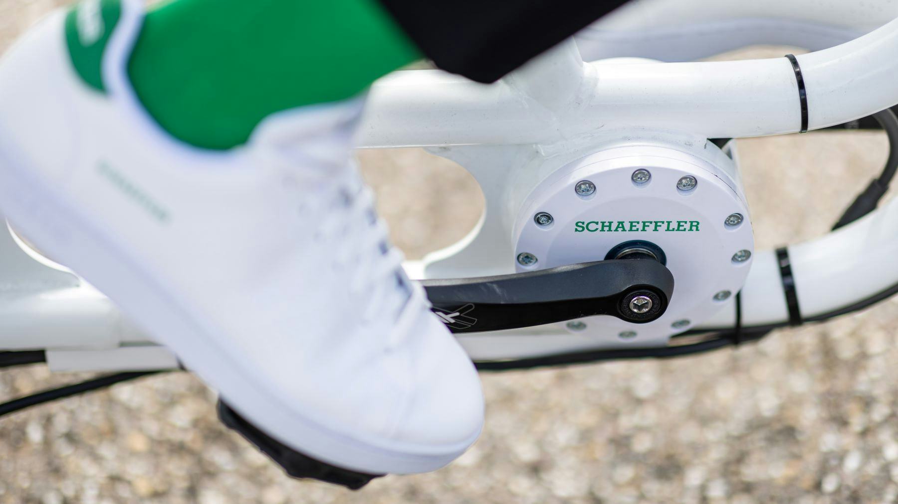 Schaeffler的中置發電機透過恆定阻力將踩踏動力轉為電能供應輪轂馬達。照片來源/Schaeffler/Daniel Karmann