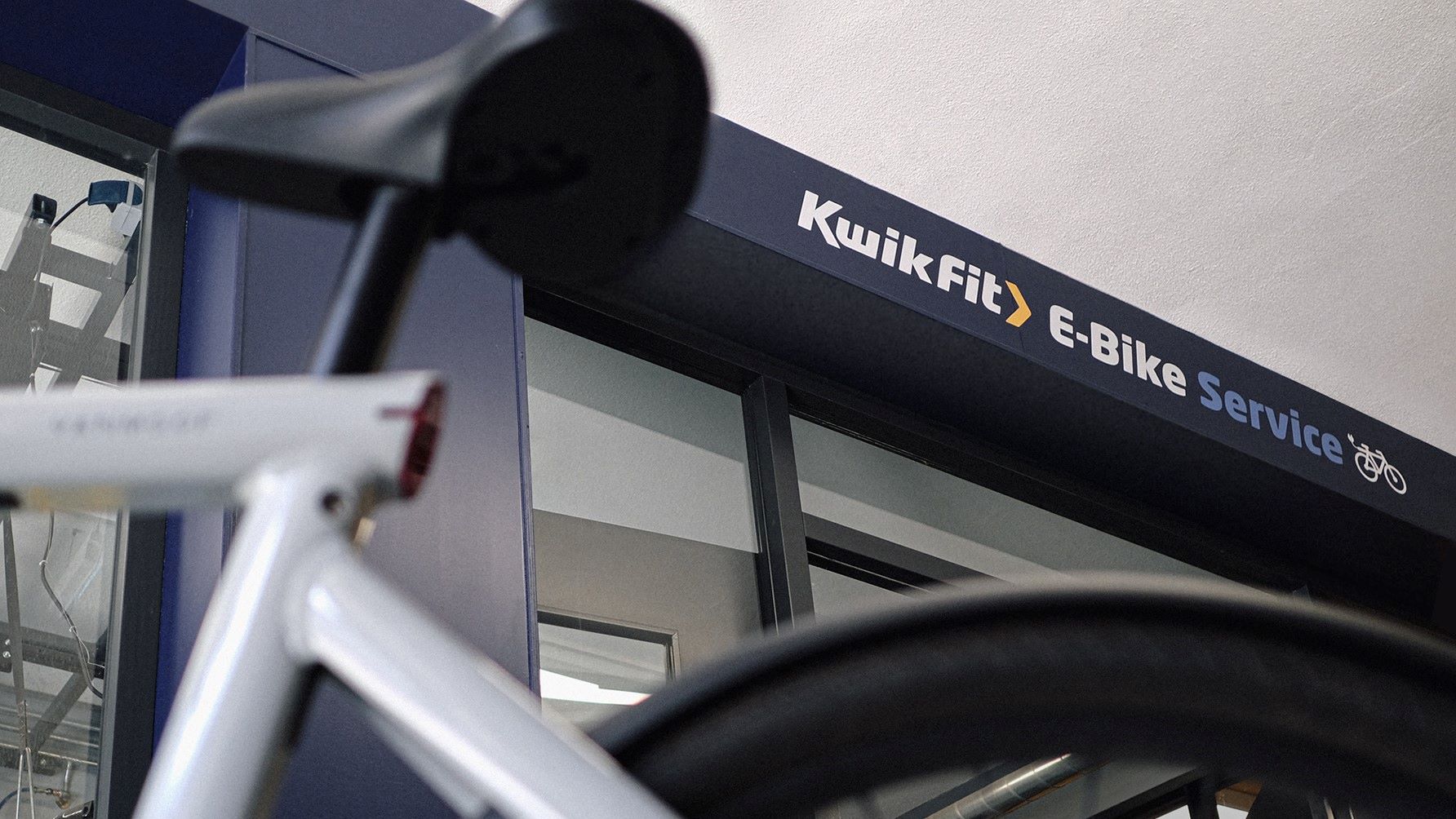 VanMoof與KwikFit合作拓展電動自行車服務網絡