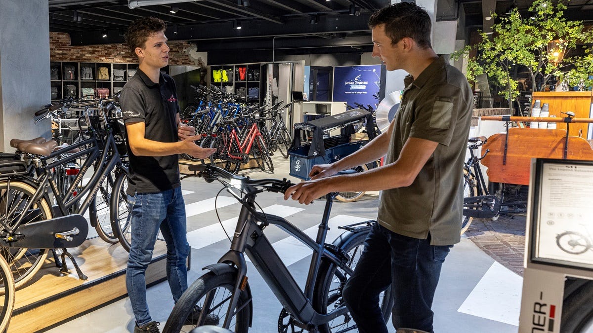 50% of the e-bike buyers have already made their choice early on when they enter a shop. – Photo Bike Europe