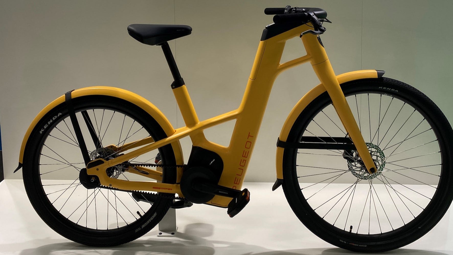 Among Peugeot Cycles' three new e-bikes, the Digital eBike is a futuristic-looking connected bike with belt drive and Shimano EP8 drive system. - Michel de Chavanon
