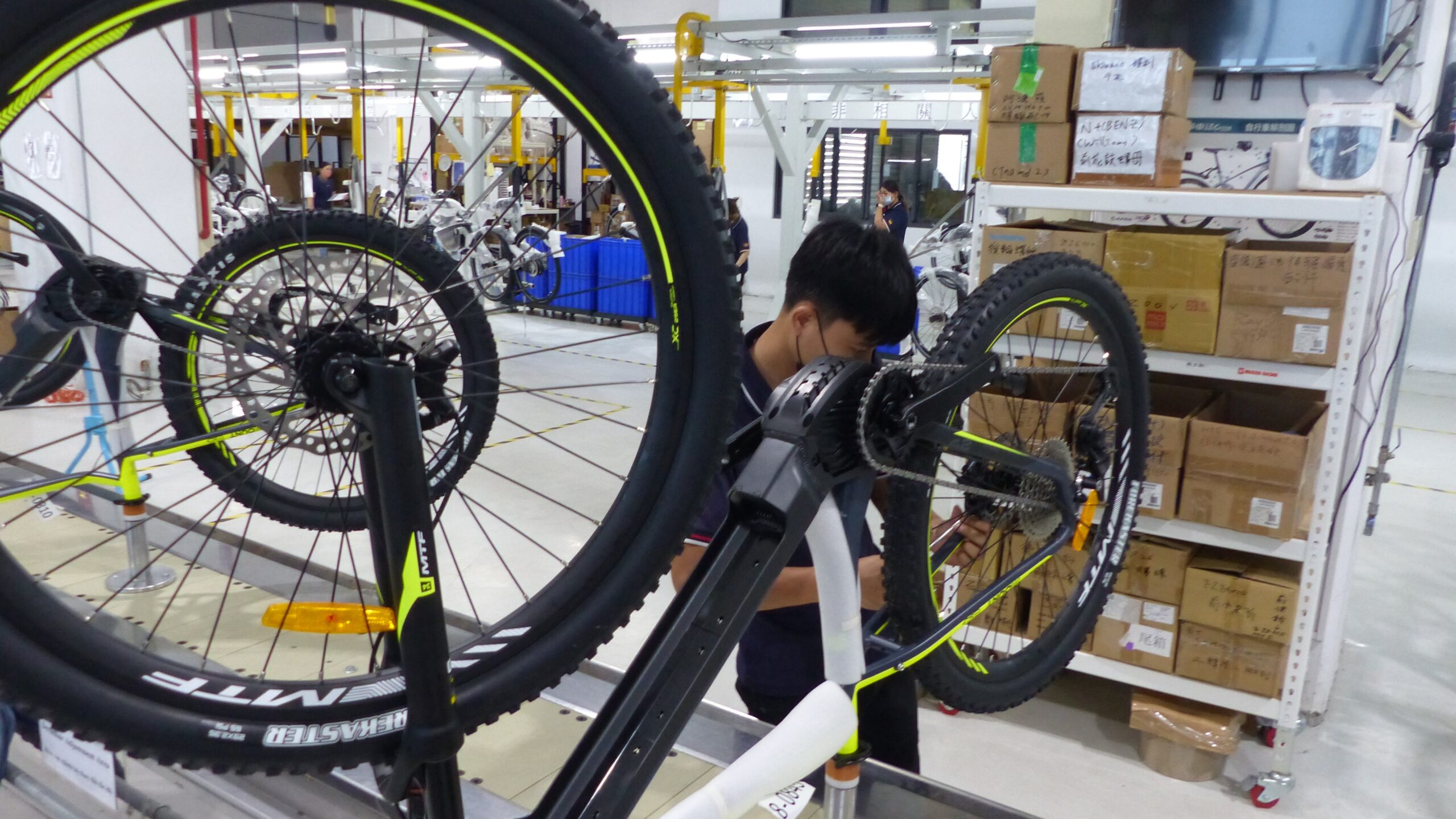 Yota Cycles每日產出250輛電動自行車。照片來源／Bike Europe