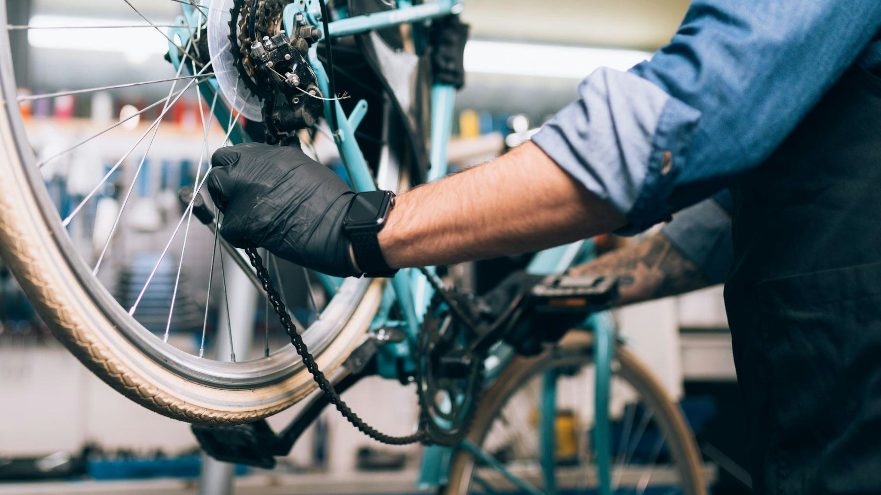 Producers of products which fall under the scope of the proposal – which includes bicycles - would be obliged to repair products even if they fall outside of the scope of a legal guarantee. - Photo Shutterstock