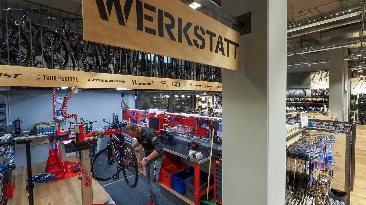 高速電輔車成瑞士市場一線生機