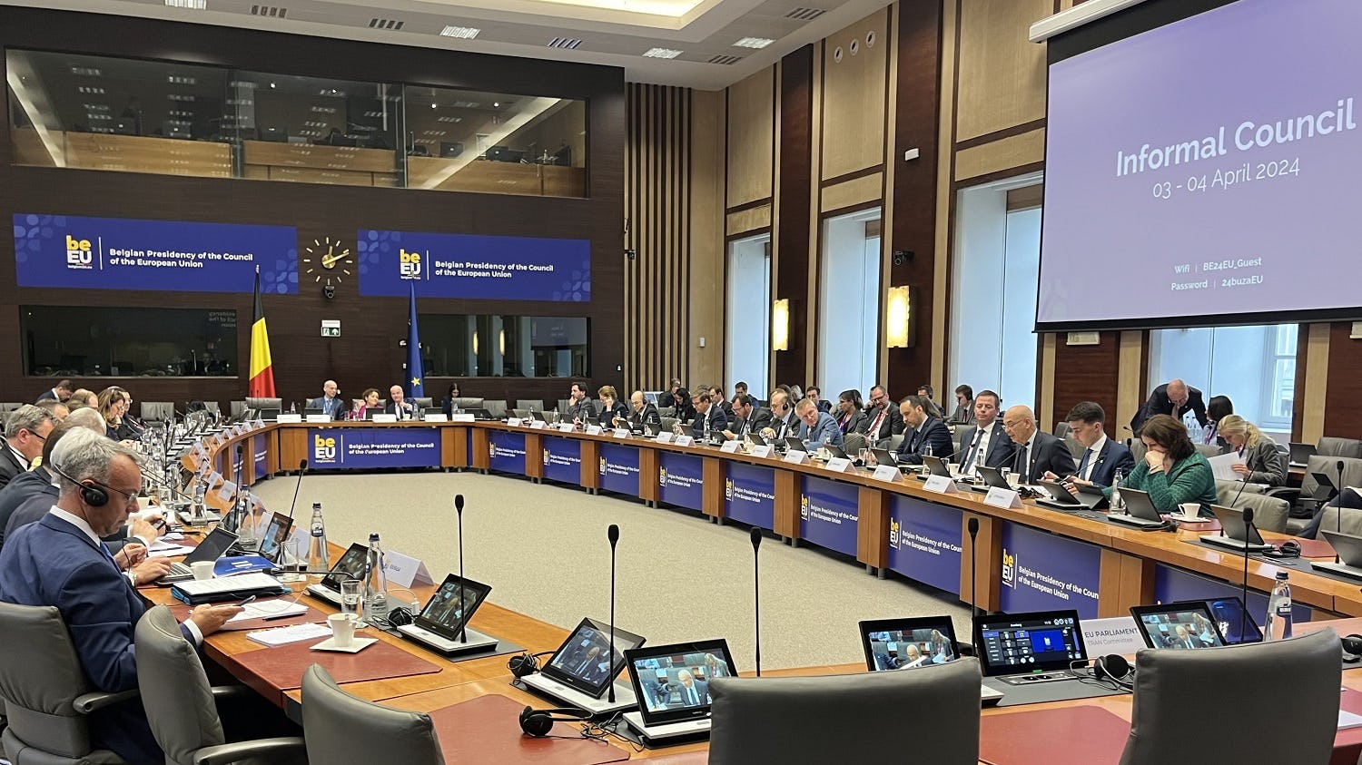 27位成員國交通部長參與非正式委員會會議，此次高級別會議可被視為發展自行車運動和世界級歐洲自行車產業的一大進步。照片來源／CIE