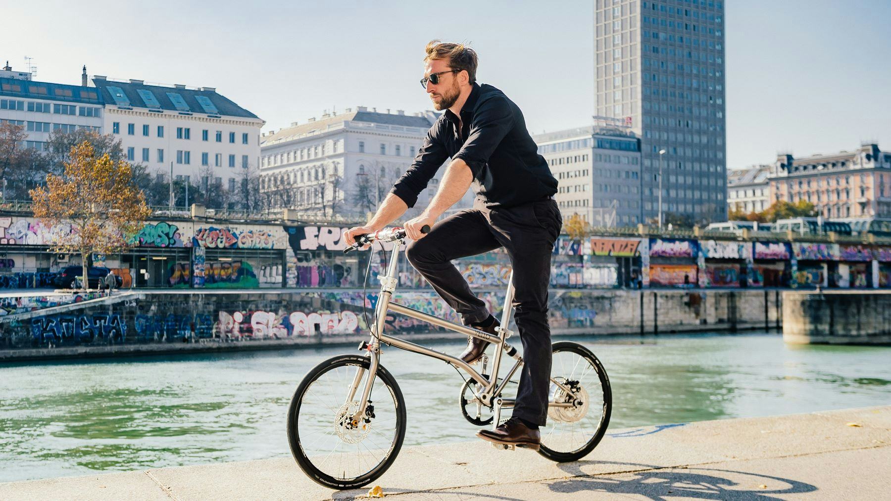 Alongside (e-)cargo bikes, sales of (e)folding bikes like those offered by Viennese bicycle supplier Vello also shifted up a gear in 2023. – Photo Vello Bike 