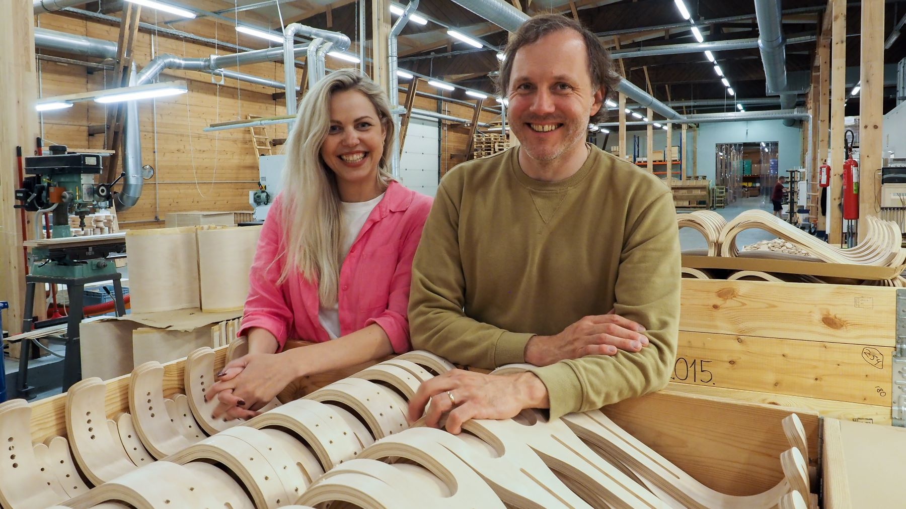 leg&go CEO Zaiga Kalnbērziņa and product developer Atis Garklavs (son of founder Egons) run the company in Latvia with three dozen employees. – Photo Peter Hummel