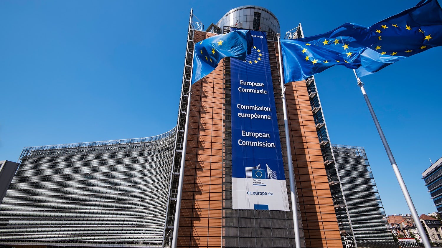 What are the key-issues and assumptions of legislative topics currently on the agenda at the European Commission and relevant for the industry? – Photo Shutterstock