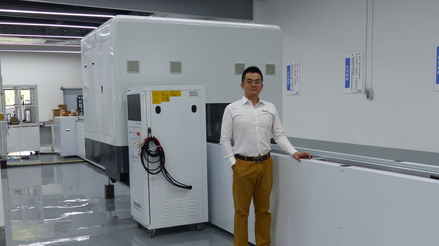 “We see the market is changing and product managers are looking for a second or third drive train supplier,” says Okawa CEO Luca Du. – Photos Bike Europe