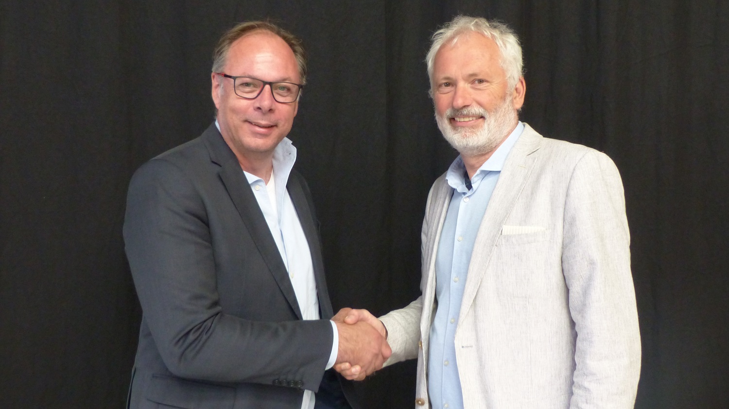 “There is no better time to invest in this industry as right now,” says René Wiertz (l.) together with Fundracer’s strategic advisor René Savelsberg. – Photo Bike Europe