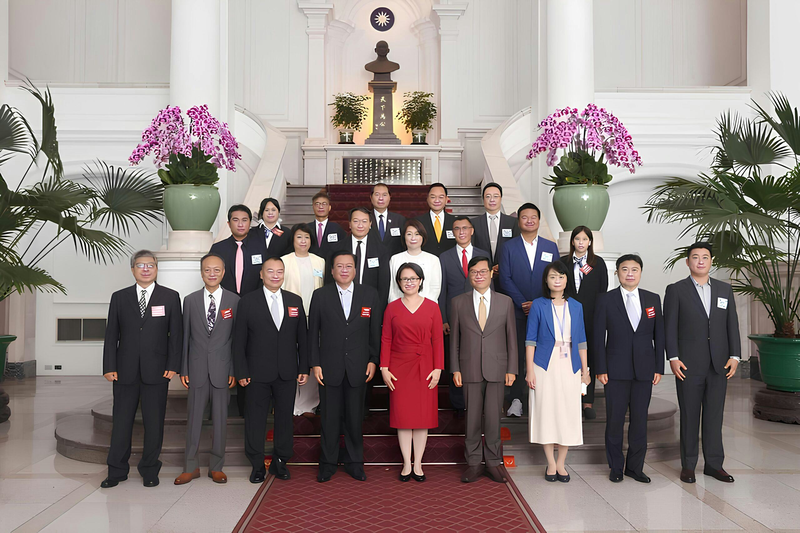 Vice President Xiao Meiqin met with the Gold Ship Award winners. Image source: provided by DDK Group.