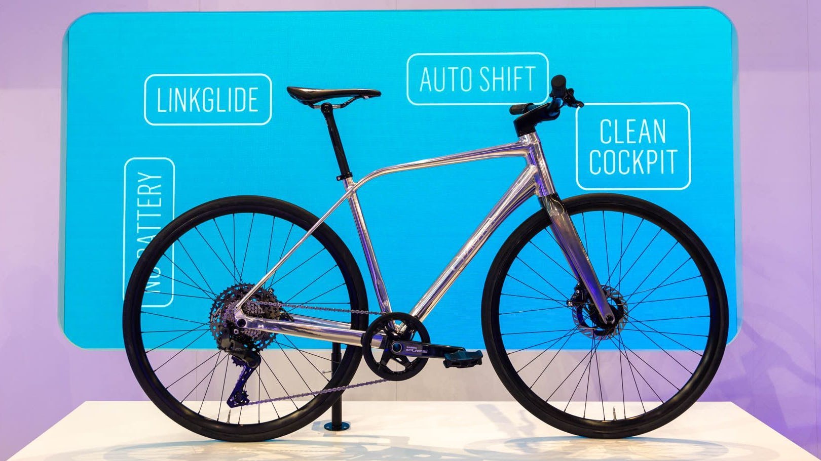 Shimano使用人工智慧的Q’Auto系統在輪轂內裝有感測器、變速器和11速齒輪。照片來源/Bike Europe