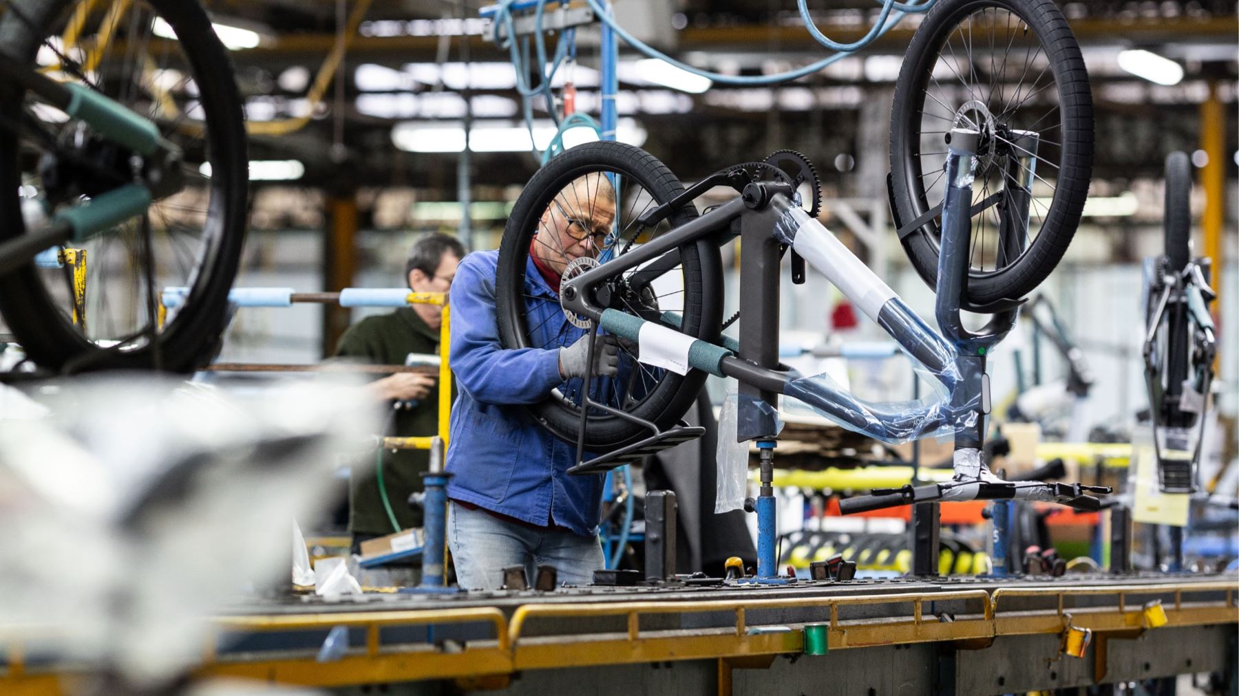 The partnership with Cowboy marks a shift for ReCycles, expanding its production from traditional bicycles to high-tech e-bikes. – Photo Cowboy