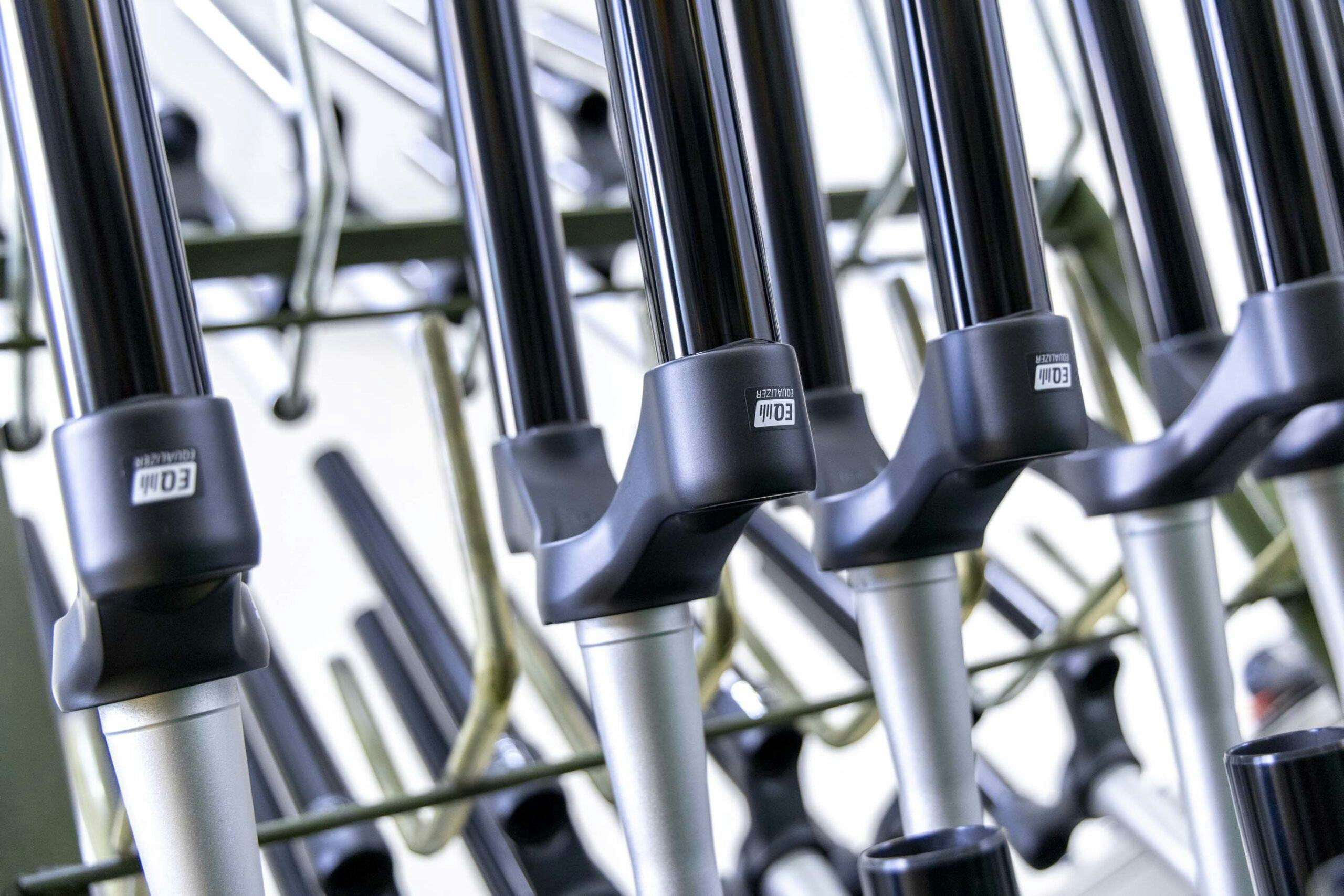 SR Suntour reduces friction with new precision alignment processes