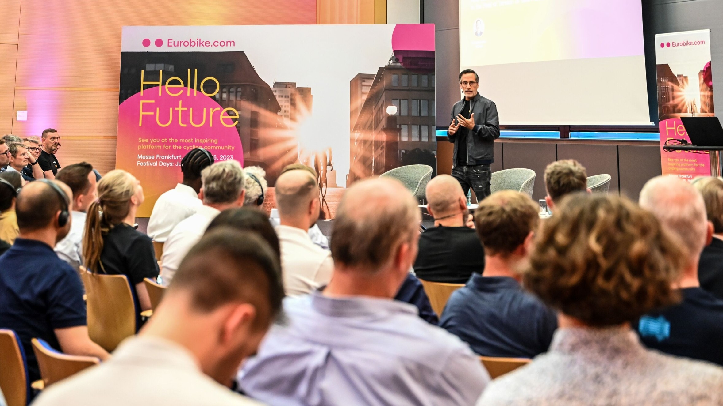 The special format of the Leader’s Night, a combination of conference format and networking, provides a forum for exchange, inspiration and a change of perspective. – Photo Eurobike