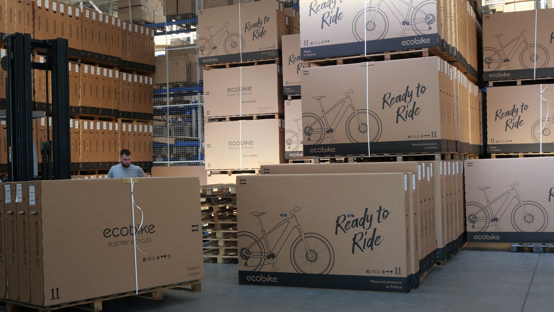The Ecobike and Mobility 1 site in Poland combines a production line, warehouse and showroom under one roof. – Photos Bike Europe