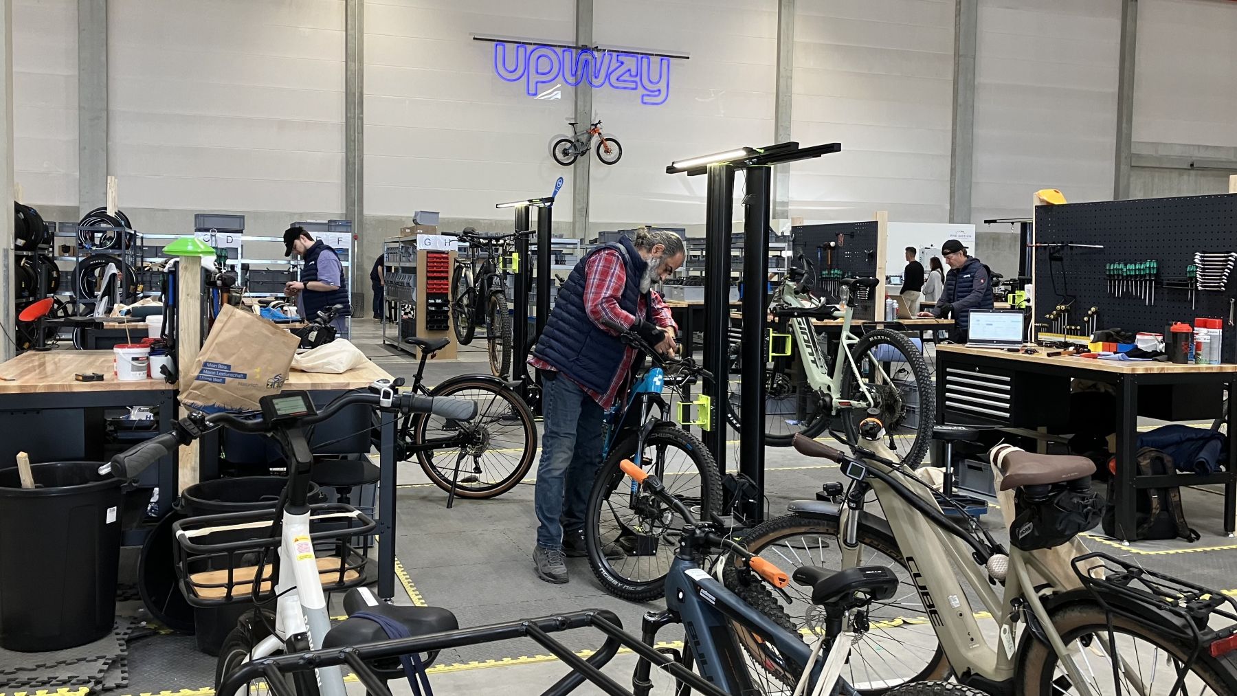 Upway plans to open more Upcenters next year, like the one opened in Dusseldorf, Germany earlier this year. – Photo Bike Europe