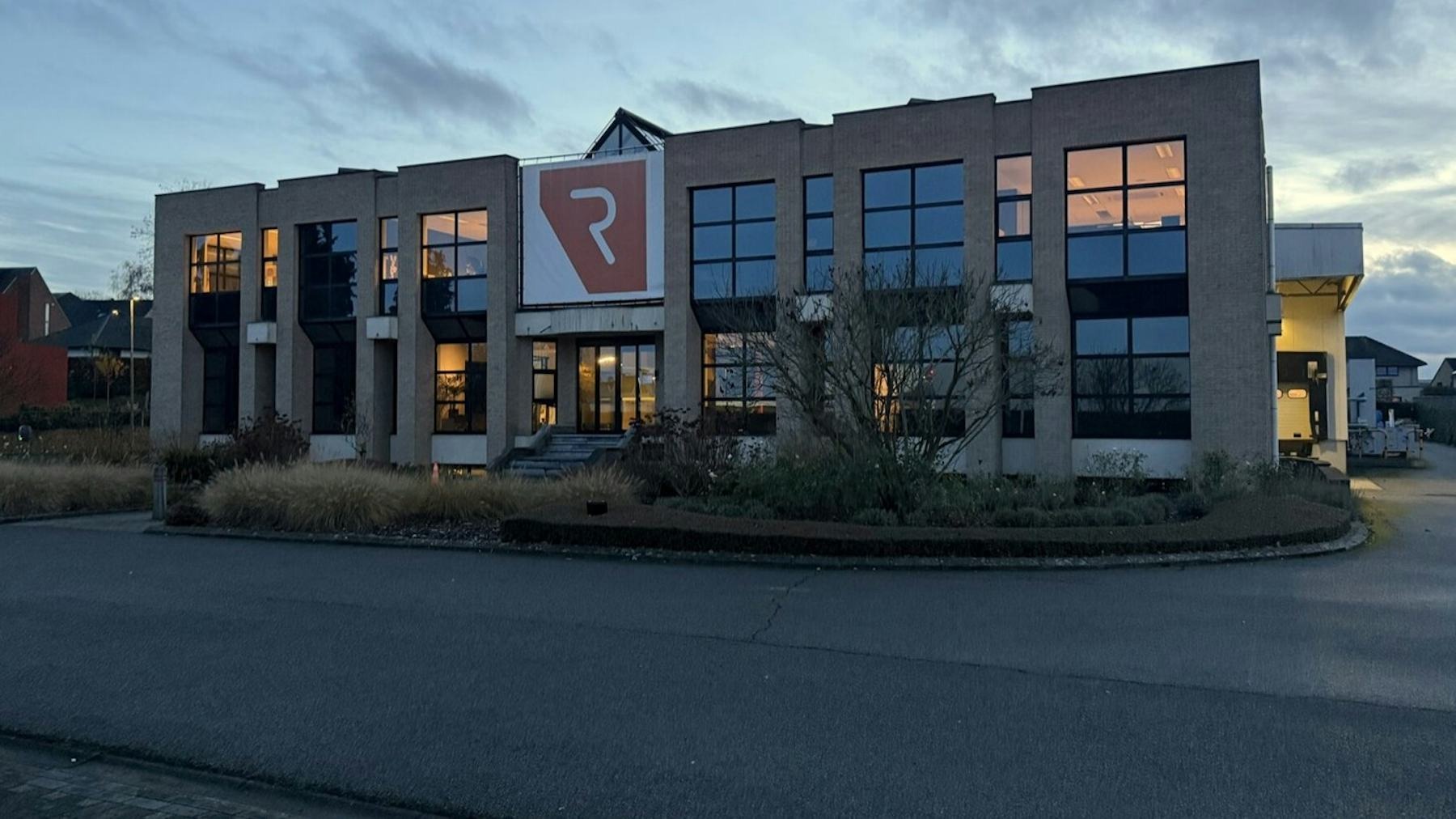 Rein4ced受市場動盪衝擊宣布破產。圖／Rein4ced