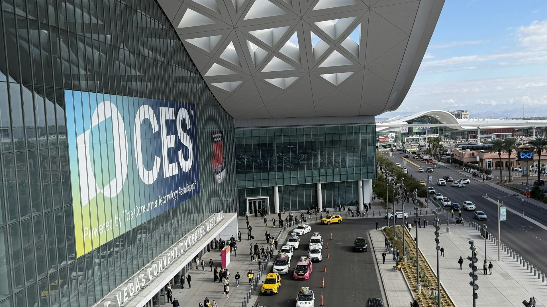 The CES 2026 showcased that the future of e-bikes will be driven less by hardware breakthroughs than by the downscaling of mature tech from related fields. – Photo Michel de Chavanon