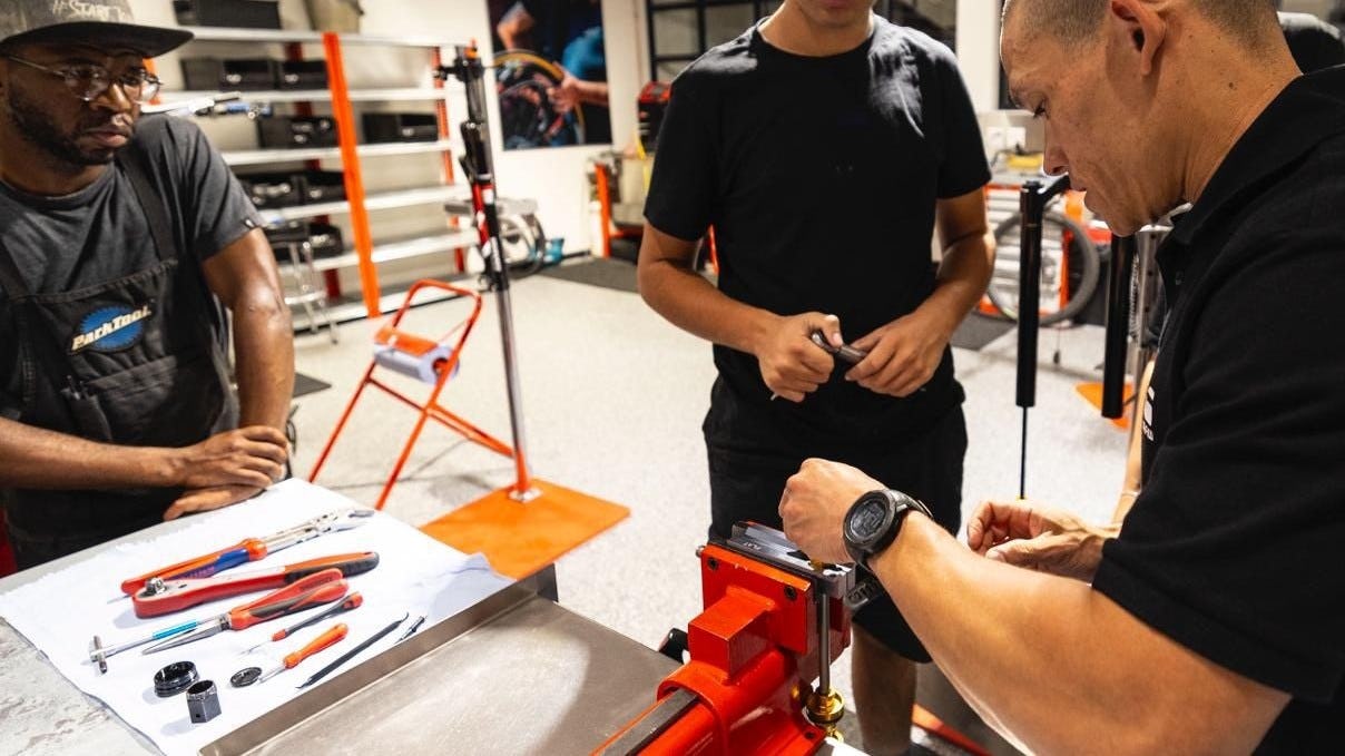 With its high-performance audience, SRAM identified South Africa and Latvia and Lithuania as key growth areas to increase supply. – Photo SRAM