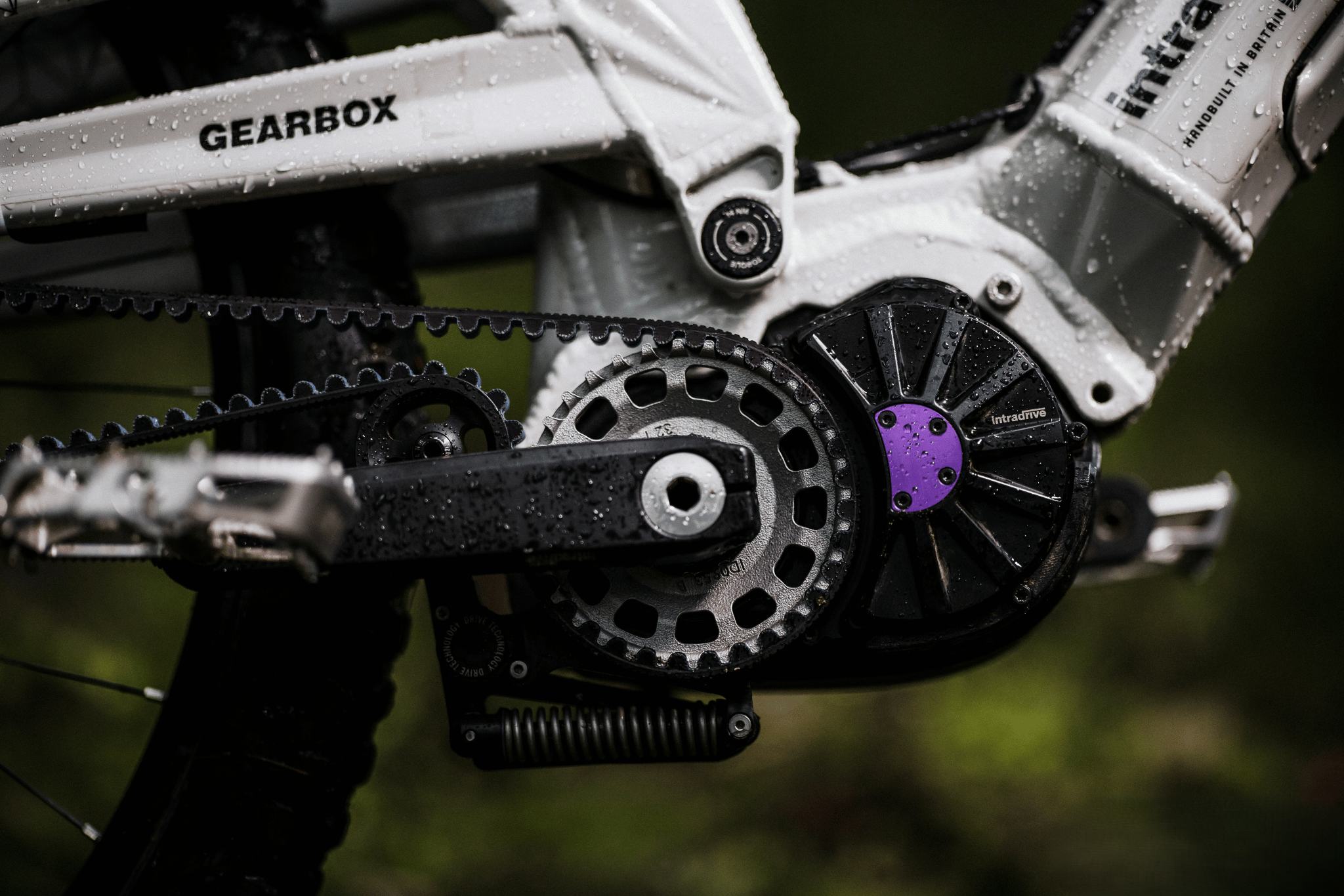 Unlike many sealed e-bike motors that require full replacement, Intradrive’s design prioritises modularity and serviceability.