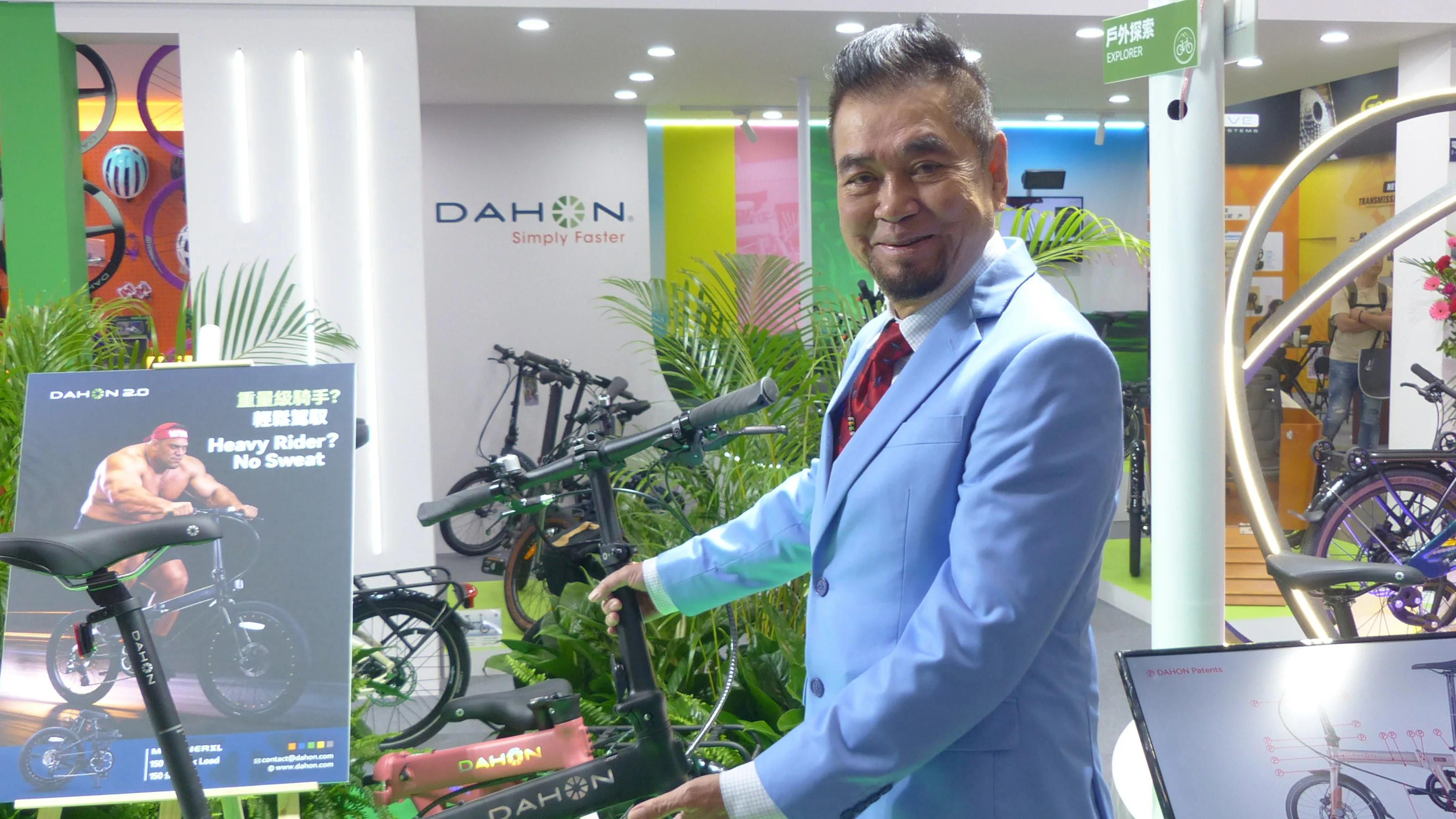 “The oversubscribed IPO of last September creates ample opportunities to expand into other related products and markets,” said Dr David Hon. – Photo Bike Europe