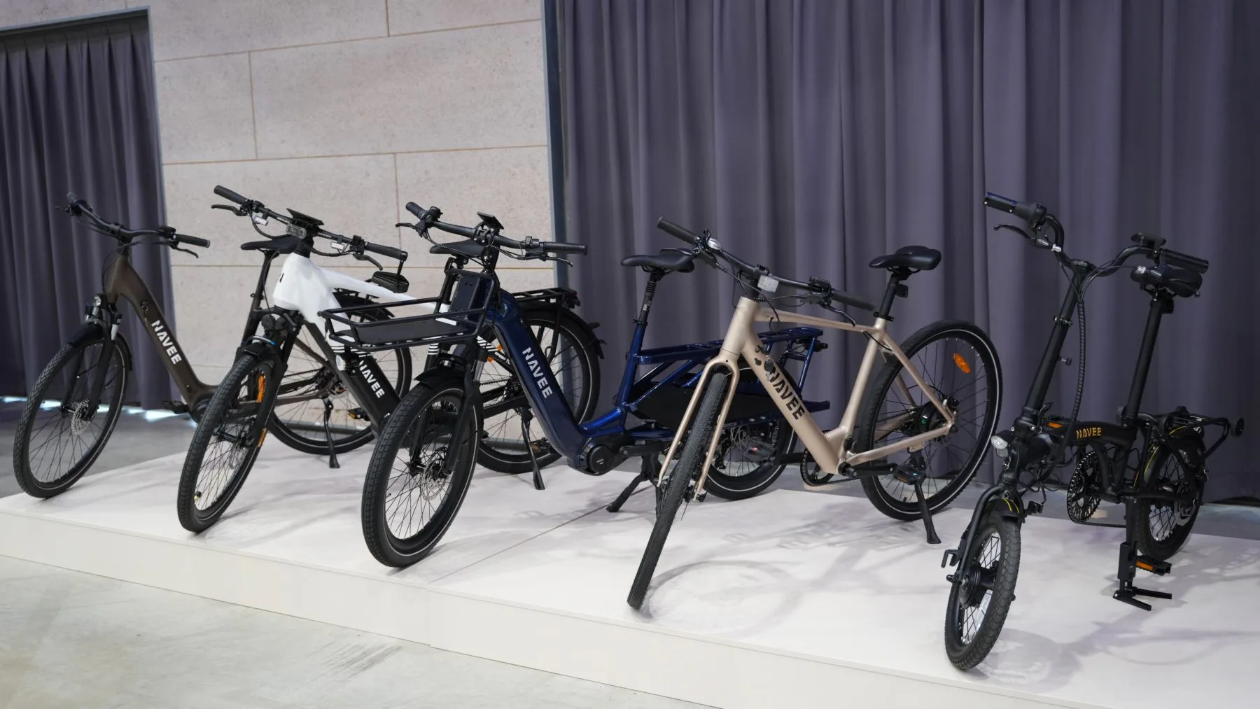 During the launch in Munich, the complete Navee e-bike portfolio was on display. - Photos Navee