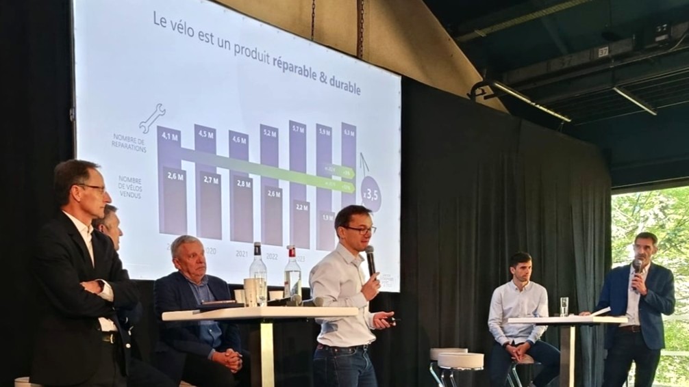 The members of the Cycling Commission of Union Sport & Cycle during the presentation of the Observatoire du Cycle 2025 in Paris. – Photo Union Sport & Cycle