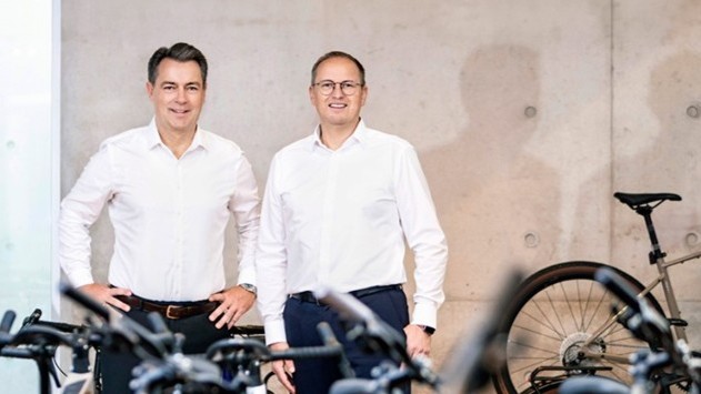 Jens Stahlschmidt (r.) left ZEG at his own request while CEO/CSO Fred Schierenbeck (l.) will continue to lead the strategic realignment of ZEG. – Photo ZEG
