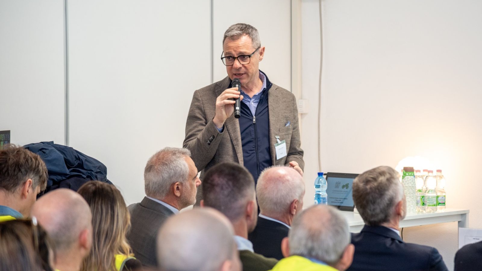 ANCMA自行車部門主管Piero Nigrelli代表該會對外說明義大利市場現況。圖／Bike Europe