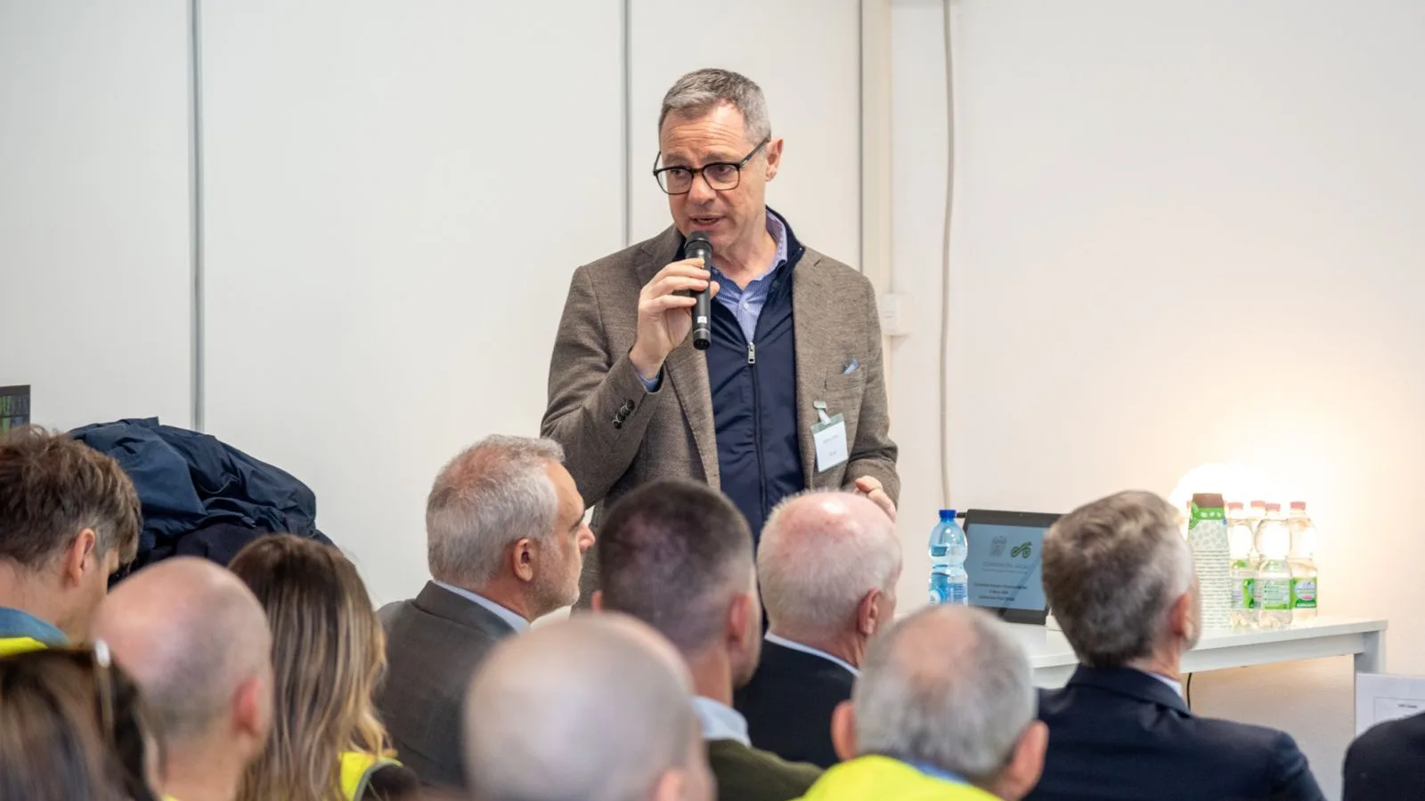 ANCMA自行車部門主管Piero Nigrelli代表該會對外說明義大利市場現況。圖/Bike Europe