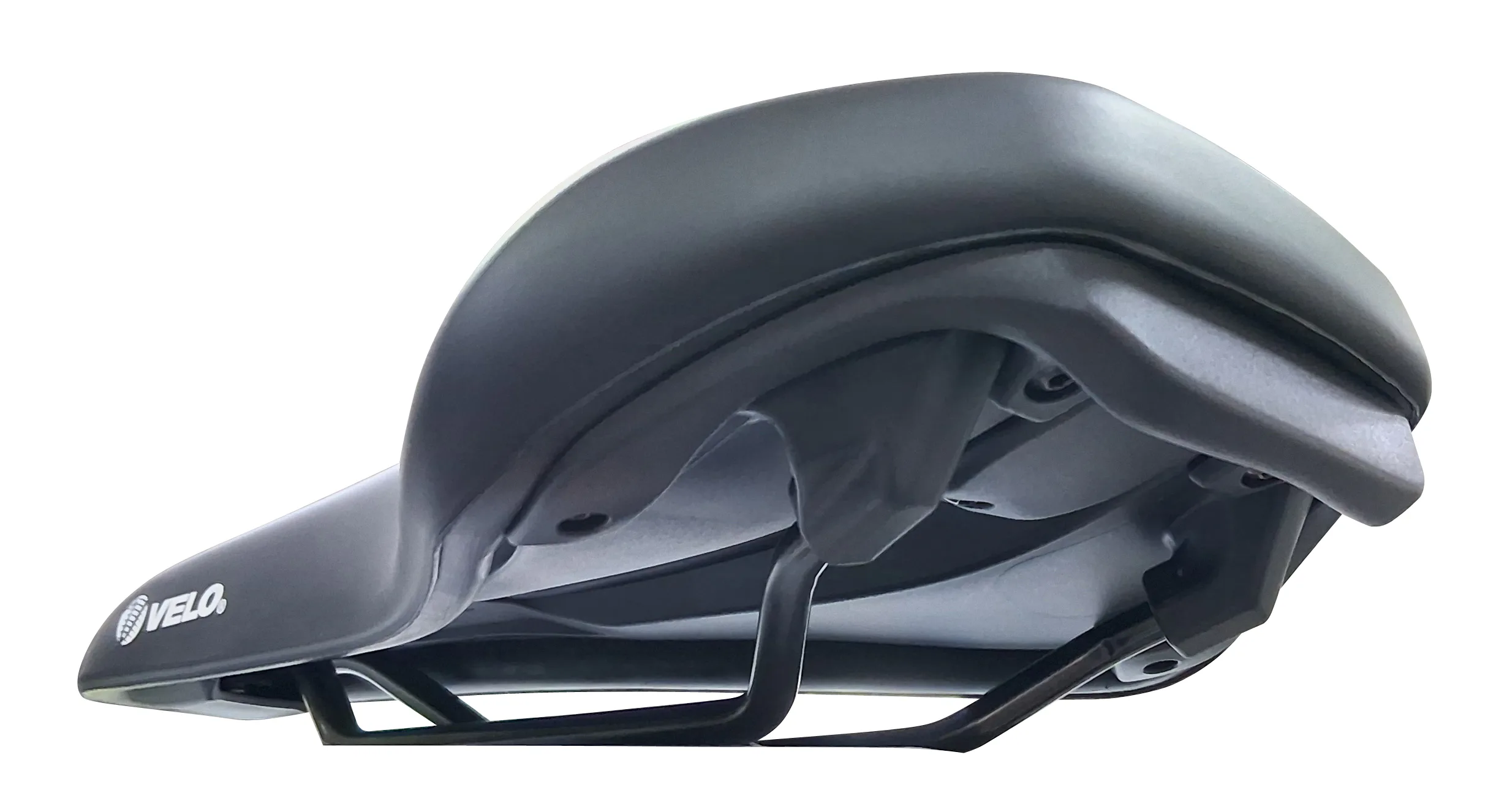 The integrated ‘I-Carry’ handle system beneath the rear section of the saddle.