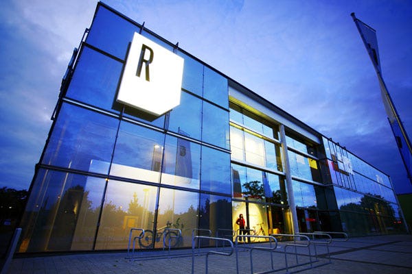 德國零售市場正快速地整合成像位於Bochelt的Rose等大型商店。