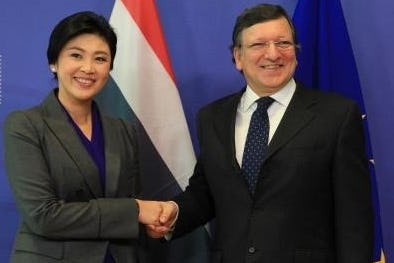 在歐盟委員會主席José Manuel Barroso和泰國總理Yingluck Shinawatra.會面後，自由貿易協商正式展開。 - Photo EU Asia Center
