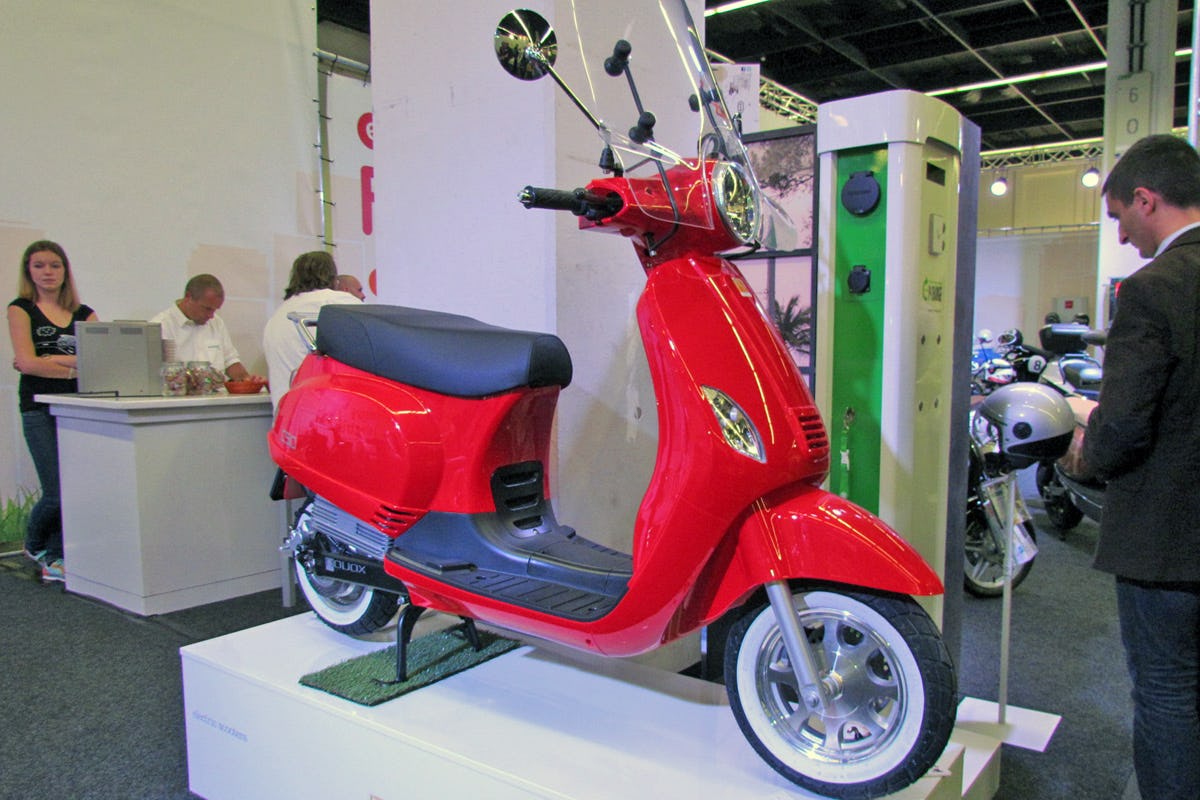 Novox presentation at Intermot 2012. The company and eeeeFUN joined forces and founded GreenMo International. - Photo Bike Europe
