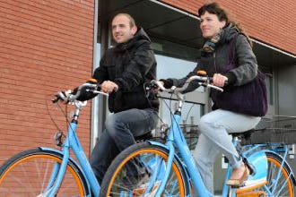 The Blue-Mobility tender is part of an experiment to combine public transport with the use of electric bicycles. - Photo Blue-Mobility