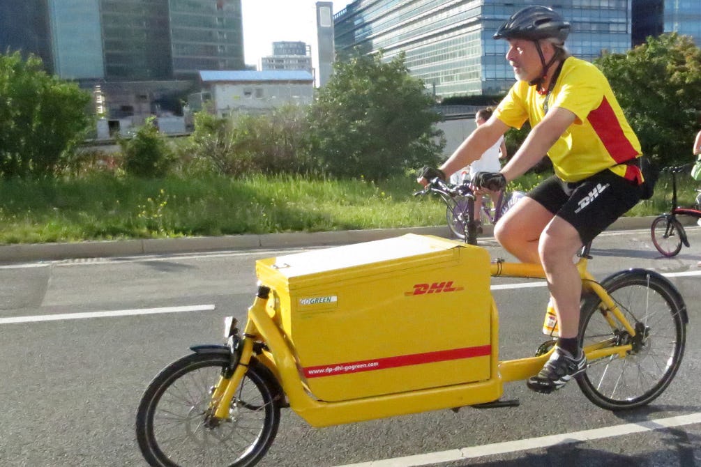 DHL’s bicycle project resulted in a 27% emission reduction. - Photo DHL