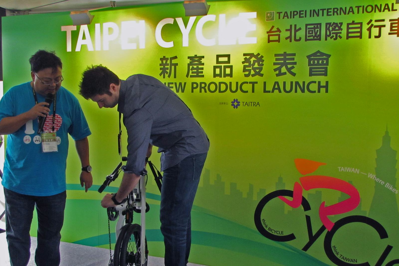 Taipei Cycle is turning into an industry show where nowadays more is taking place inside the booths and behind the scenes than with fancy presentations and posh products displays. – Photo Bike Europe