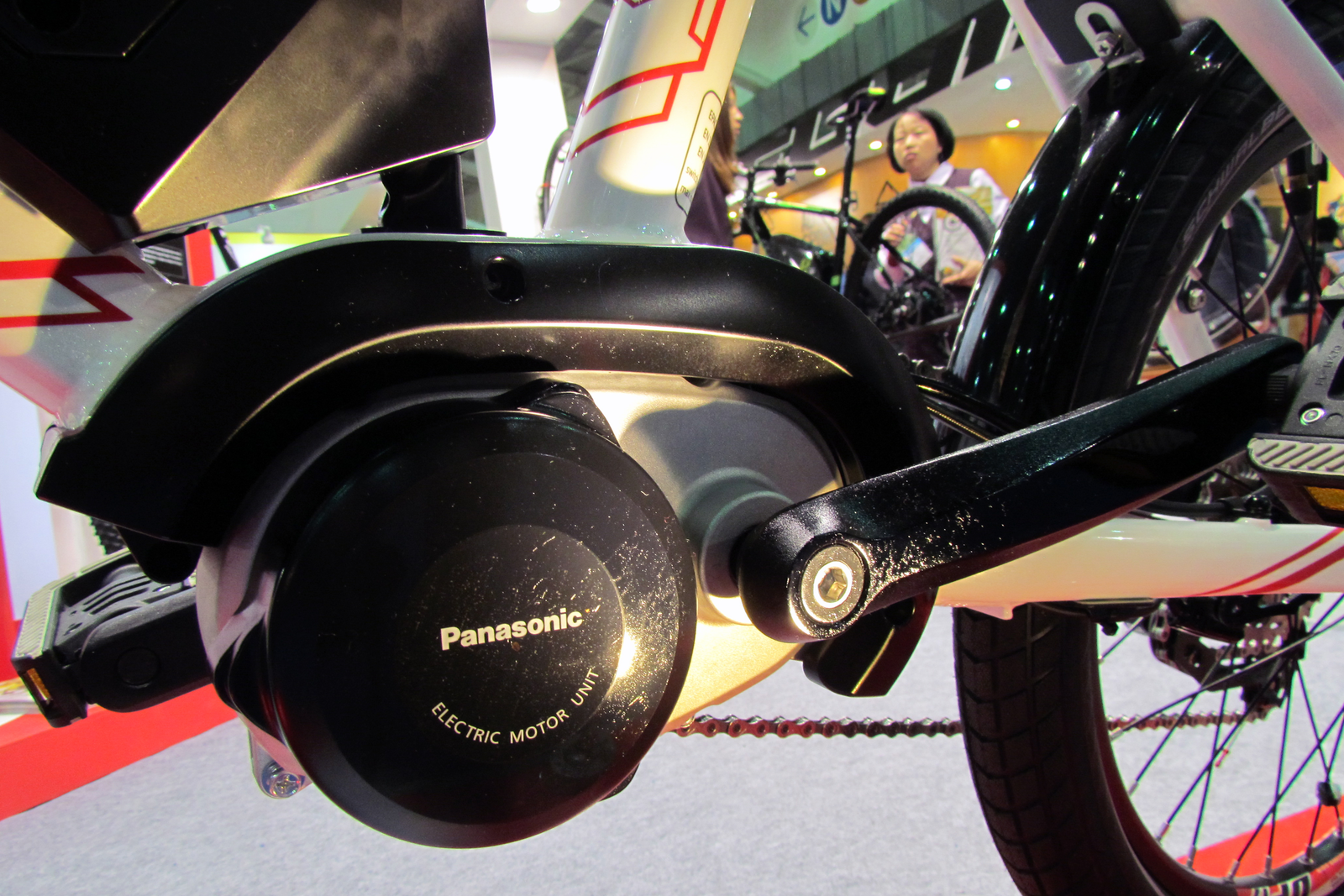 其他消費電子巨擘投入電動自行車領域的有三星、Bosch和Panasonic。