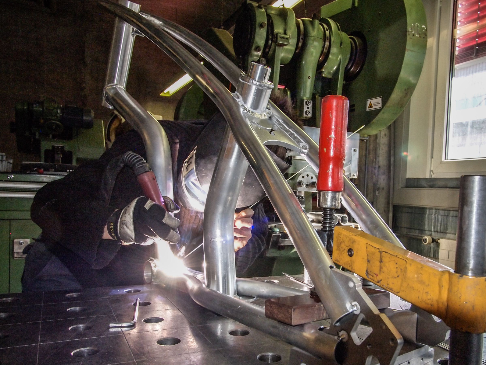 The YouMo is one of the very few aluminium bikes welded in Switzerland. - Photo Peter Hummel