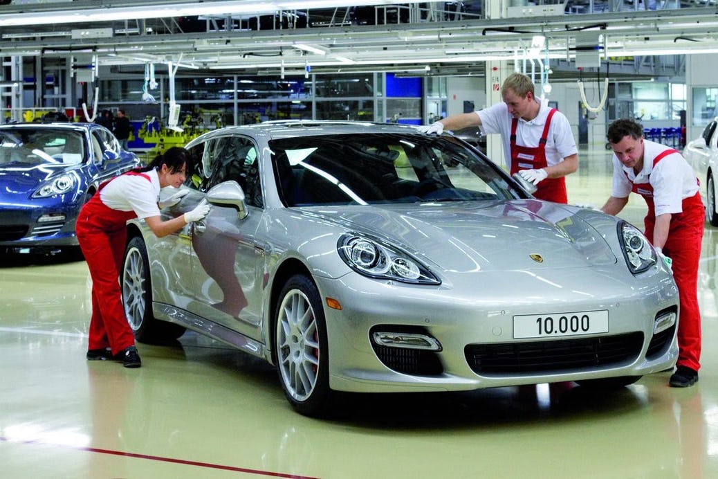 WFSGI非常用心地選擇了論壇場地，並很樂意為所有的與會者提供參觀Porsche位於萊比錫的工廠。– Photo Porsche