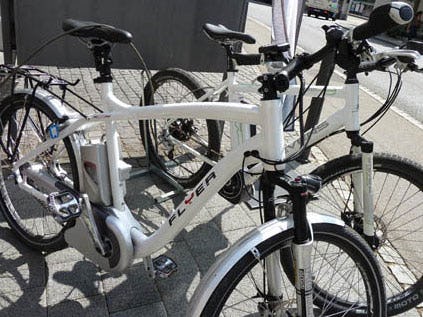Hertz Expands E-Bike Rentals to Spain