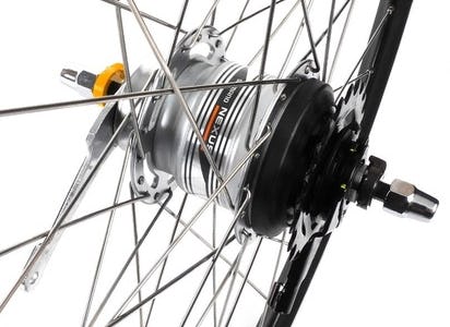 Shimano: ‘We invested in our Czech factory to optimize and increase our production capacity where possible for Nexus-7. Currently we are at the maximum level.’ – Photo Shimano